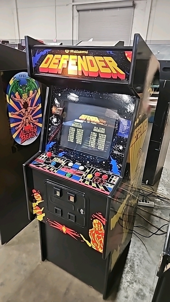 DEFENDER UPRIGHT ARCADE BRAND NEW W/LCD MONITOR