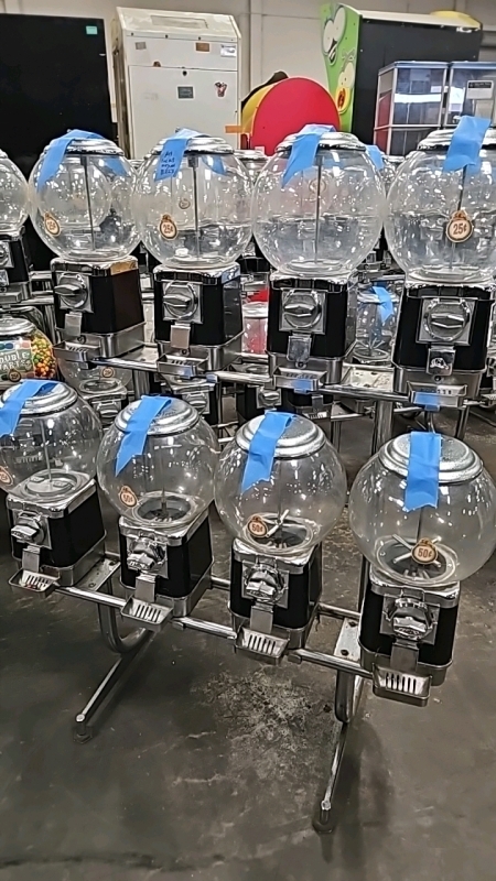 8 HEAD GLOBE STYLE GUMBALL CAPSULE VENDING RACK