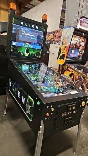 ALIEN PINBALL MACHINE 1st GEN. HEIGHWAY GAMES