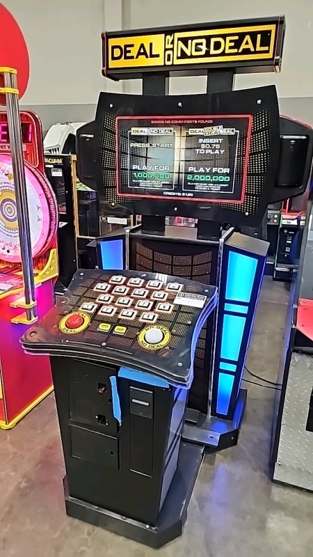 DEAL OR NO DEAL STD UPRIGHT ARCADE GAME - 2