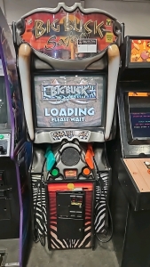 BIG BUCK SAFARI UPRIGHT HUNTING ARCADE GAME RAW THRILLS