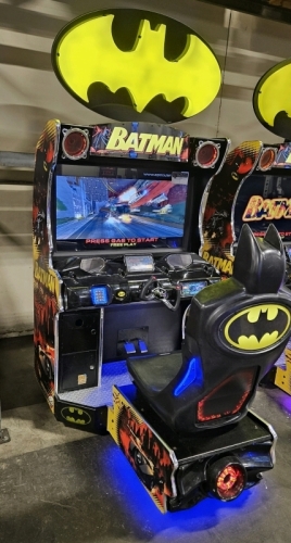 BATMAN THE DARK KNIGHT SITDOWN RACING ARCADE GAME RAW THRILLS