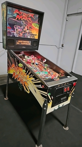 ATTACK FROM MARS PINBALL MACHINE CLASSIC WILLIAMS