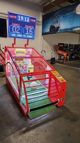MINION'S SOCCER DELUXE SPORTS REDEMPTION GAME COASTAL AMUSEMENT