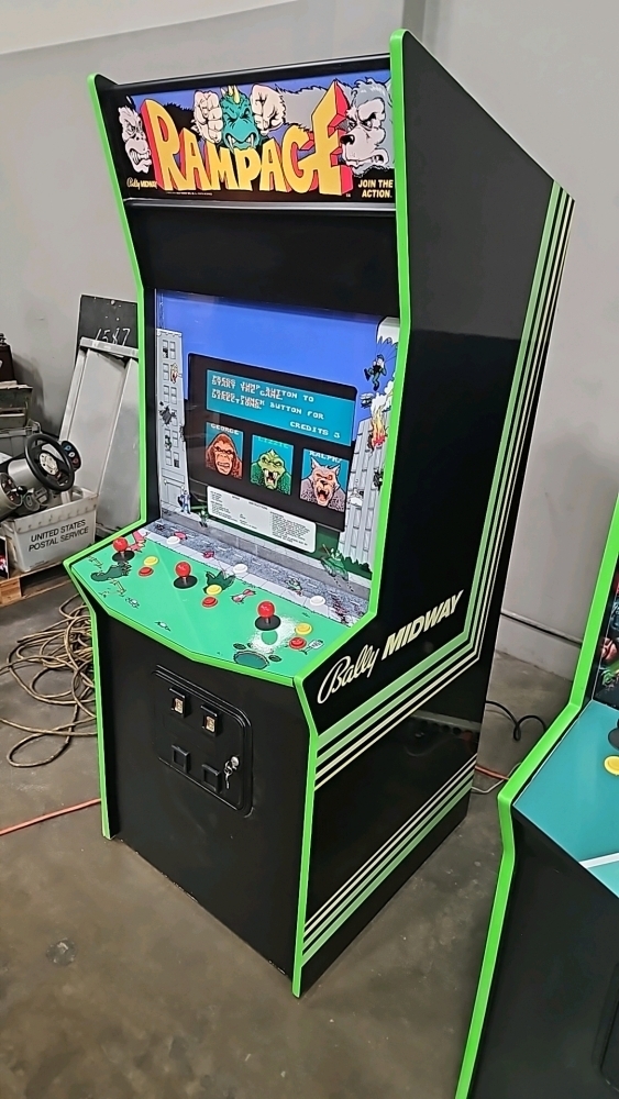 RAMPAGE UPRIGHT 3 PLAYER ARCADE GAME W/ LCD MONITOR BRAND NEW BUILD