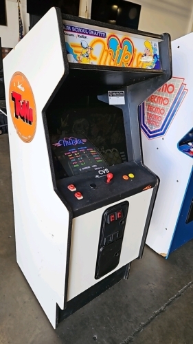 MIKIE HIGH SCHOOL GRAFITTI ARCADE GAME KONAMI CENTURI TUNI CABINET