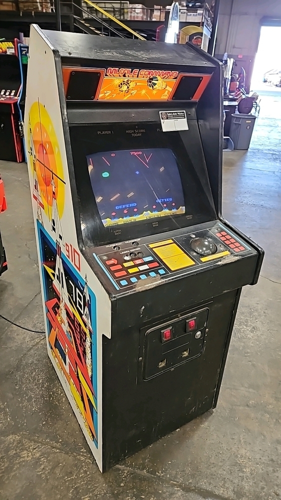 MISSILE COMMAND UPRIGHT CLASSIC ARCADE GAME ATARI