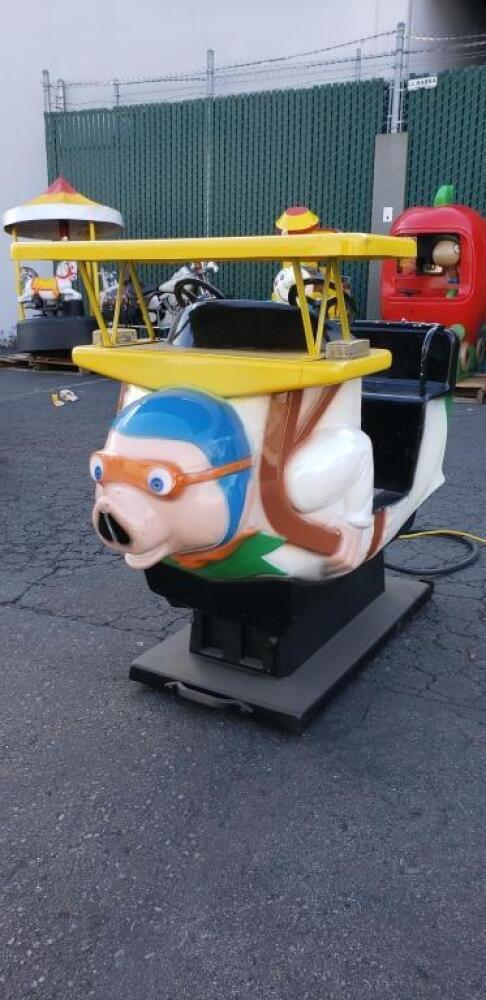 KIDDIE RIDE PIGS CAN FLY AIRPLANE RIDER