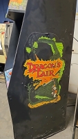 DRAGONS LAIR UPRIGHT ORIGINAL ARCADE GAME CABINET - 7