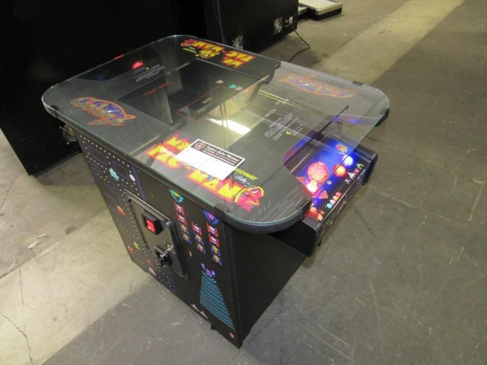 Multicade Table 60 IN 1 CLASSICS MULTICADE COCKTAIL TABLE