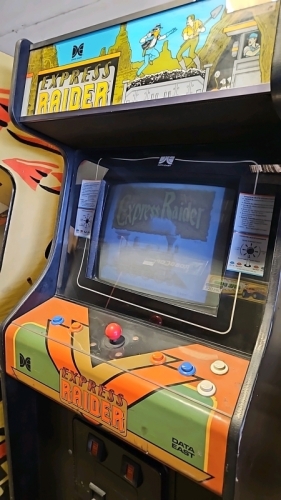 EXPRESS RAIDER UPRIGHT ARCADE GAME DATA EAST 1986
