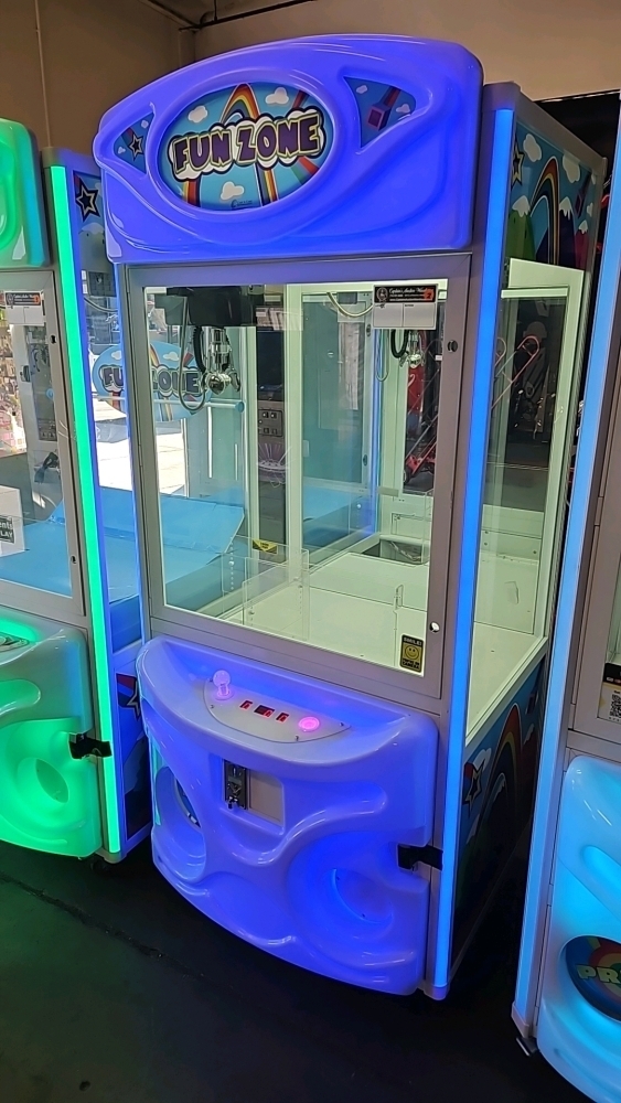 30 FUN ZONE COLOR LED PLUSH CRANE MACHINE COAST TO COAST