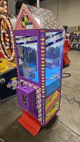 CANDY CRANE HOUSE by SMART SHOVEL CRANE MACHINE DD - 5