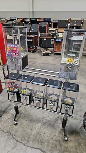 NORTHWESTERN BULK VENDING KIOSK 7 HEADS ROLLING STAND