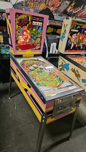 FLYING CARPET WEDGE HEAD PINBALL MACHINE GOTTLIEB