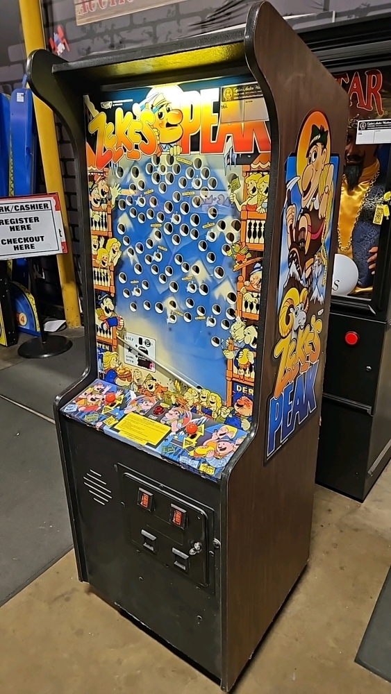 ZEKE'S PEAK CLASSIC TAITO UPRIGHT ARCADE GAME RARE!!