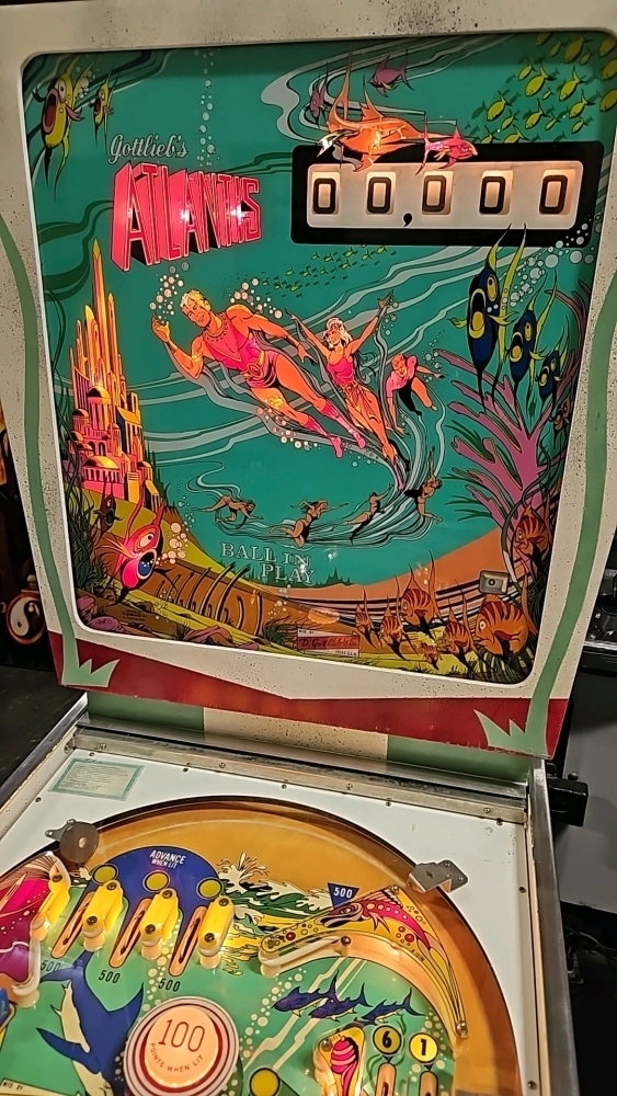 ATLANTIS WEDGE HEAD PINBALL MACHINE GOTTLIEB 1975