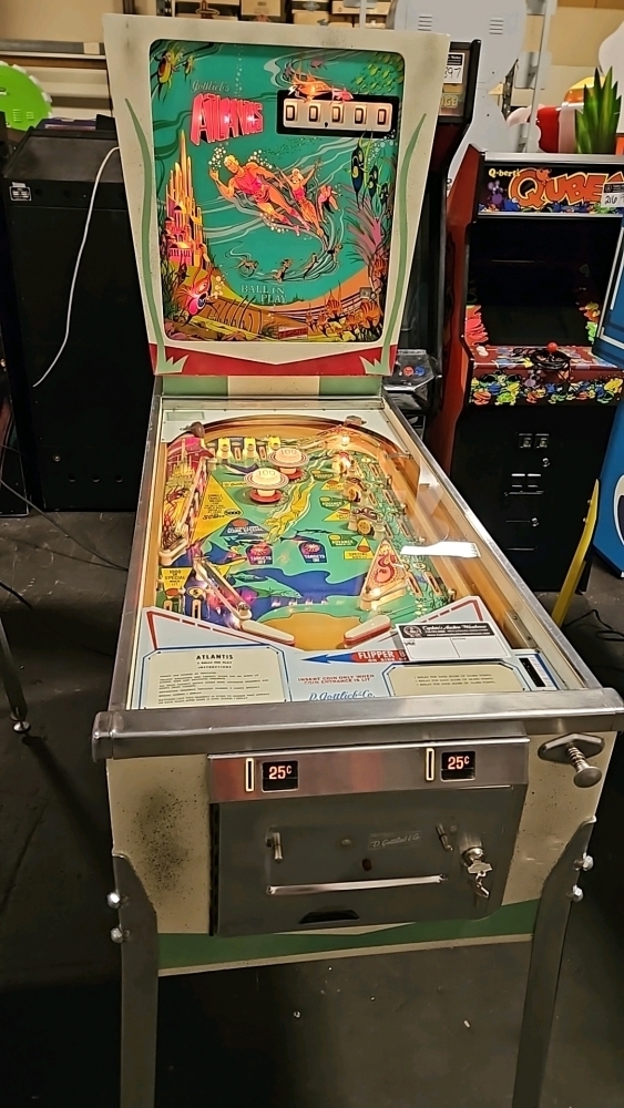 ATLANTIS WEDGE HEAD PINBALL MACHINE GOTTLIEB 1975