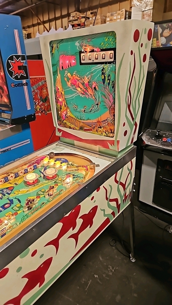 ATLANTIS WEDGE HEAD PINBALL MACHINE GOTTLIEB 1975