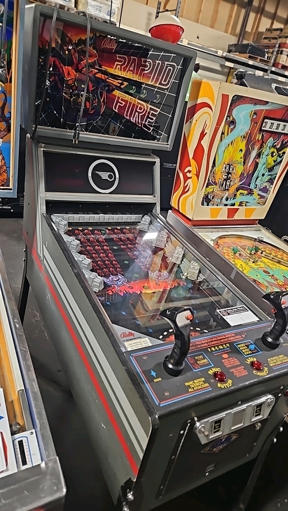 RAPID FIRE CLASSIC PINBALL BALLY 1982