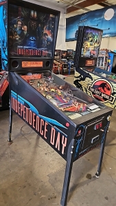 INDEPENDENCE DAY ID4 PINBALL MACHINE SEGA 1996