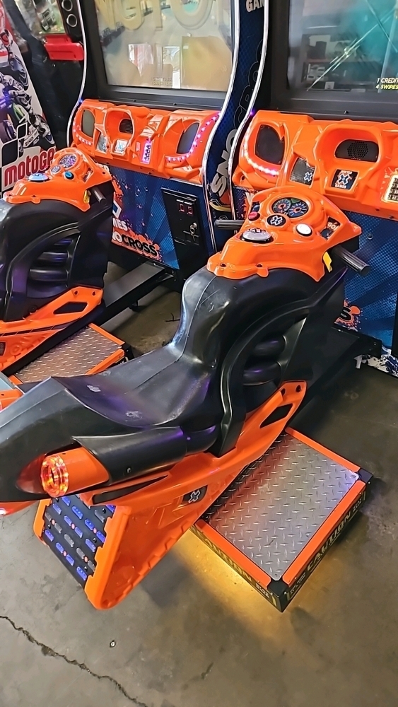 SNO-CROSS X GAMES SITDOWN RACING ARCADE GAME RAW THRILLS #2