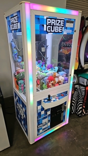 30" PRIZE CUBE PLUSH CLAW CRANE MACHINE COAST TO COAST