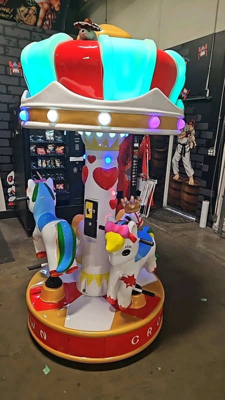 KIDDIE RIDE CROWN CAROUSEL 3 HORSE RIDE BRAND NEW