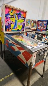 SATIN DOLL CLASSIC E.M. PINBALL MACHINE WILLIAMS