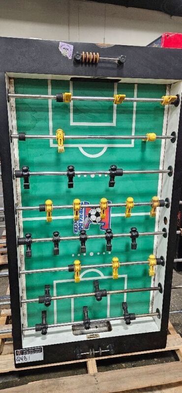 FOOSBALL TABLE FULL SIZE TORNADO COMMERCIAL GRADE COIN OP