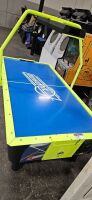 AIR HOCKEY DYNAMO HOT FLASH W/ OVER HEAD SCORING #1 - 3