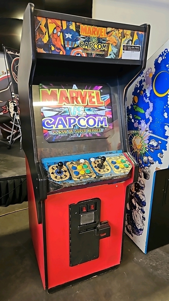 MARVEL VS CAPCOM CLASH OF THE SUPER HEROES UPRIGHT 25 ARCADE GAME