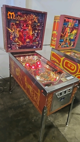 MEDUSA CLASSIC PINBALL MACHINE BALLY