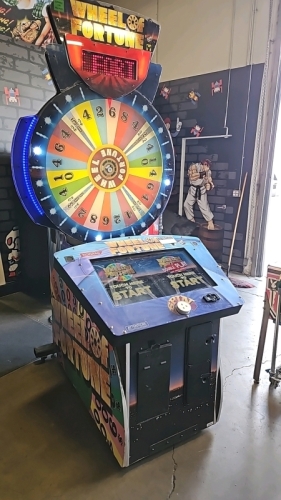 WHEEL OF FORTUNE DELUXE ARCADE GAME RAW THRILLS