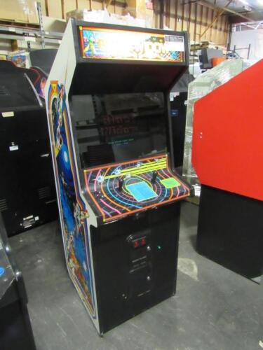 BLACK WIDOW CLASSIC ATARI UPRIGHT ARCADE GAME