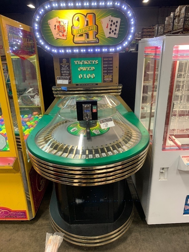 SUPER 21 TICKET REDEMPTION GAME SKEEBALL INC.