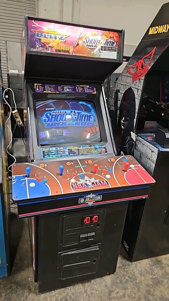BLITZ / NBA SHOWTIME COMBO MIDWAY ARCADE GAME