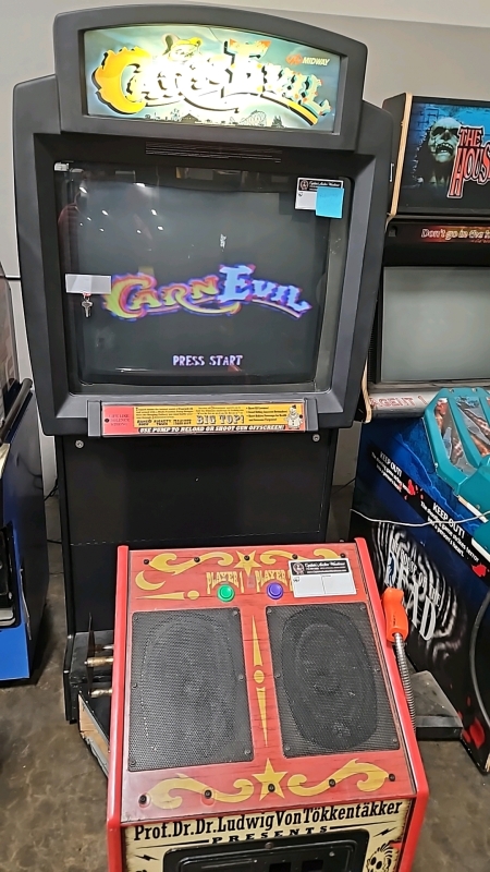 CARNEVIL SHOWCASE DEDICATED 38" MONITOR ARCADE GAME MIDWAY