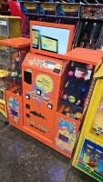 THE ORIGINAL WEB GLOW CAPSULE PRIZE KIOSK - 2