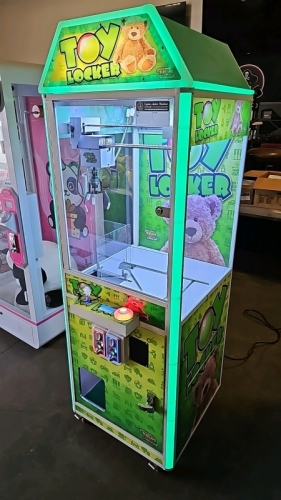 TOY LOCKER PLUSH CLAW CRANE MACHINE PIPELINE GAMES