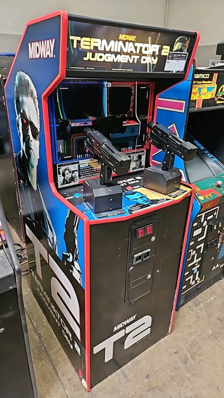 TERMINATOR 2 JUDGEMENT DAY FIXED GUN SHOOTER ARCADE GAME MIDWAY