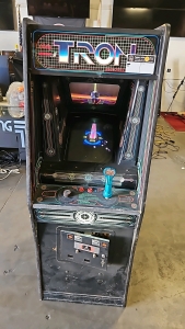 TRON CLASSIC UPRIGHT ARCADE GAME BALLY MIDWAY #1