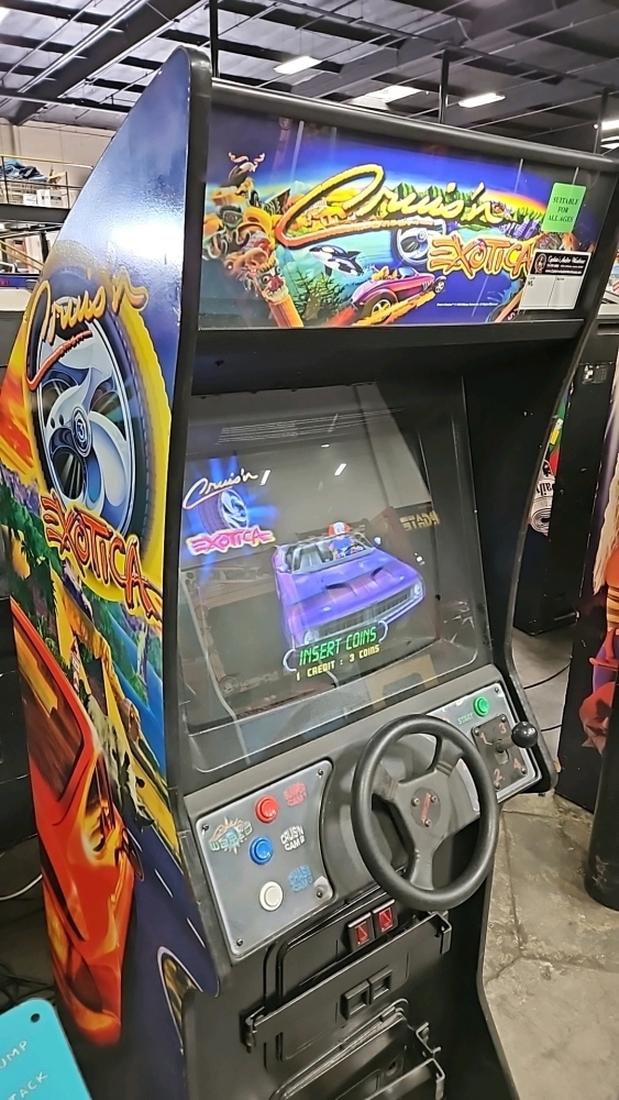CRUISIN EXOTICA UPRIGHT DRIVER ARCADE GAME MIDWAY