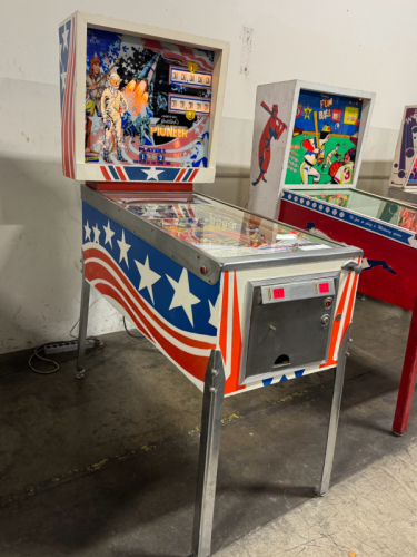 PIONEER CLASSIC 2 PLAYER PINBALL MACHINE GOTTLIEB