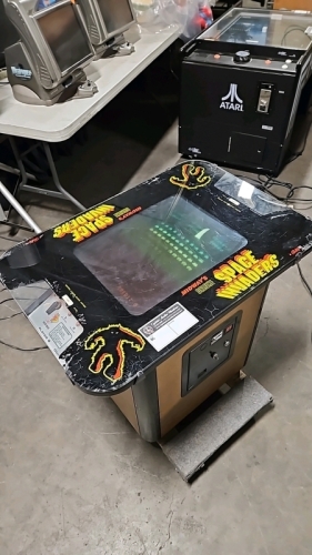 SPACE INVADERS COCKTAIL TABLE CLASSIC ARCADE GAME MIDWAY