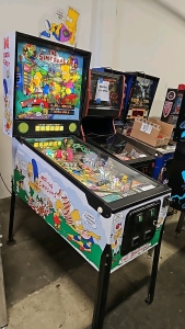 THE SIMPSON'S PINBALL MACHINE DATA EAST