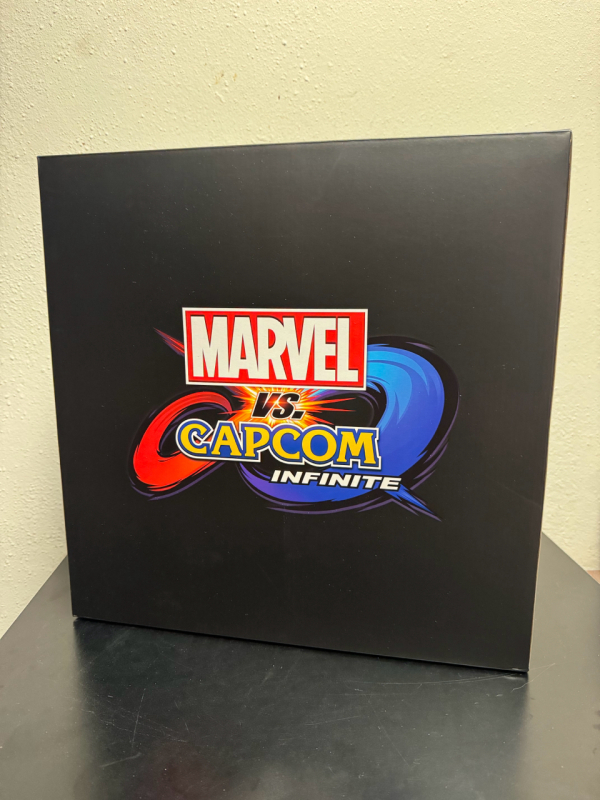 NEW MARVEL VS. CAPCOM COLLECTORS EDITION PLAYSTATION 4 FIGURINE STATUE WITH UNOPENED SEALED VIDEOGAME