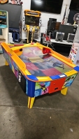 AIR HOCKEY SKATE 1/2 PIPE TABLE COIN OP TABLE WIK