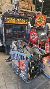 TERMINATOR SALVATION DELUXE 42" SHOOTER ARCADE GAME RAW THRILLS