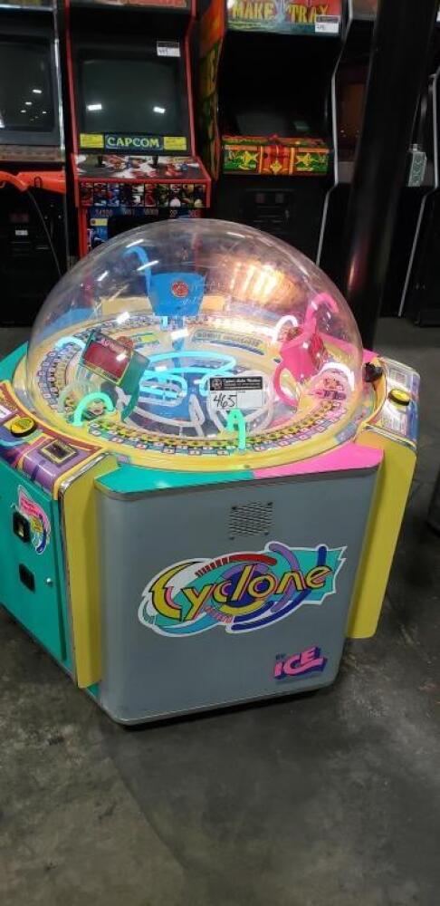 CYCLONE 3 PLAYER TICKET REDEMPTION GAME